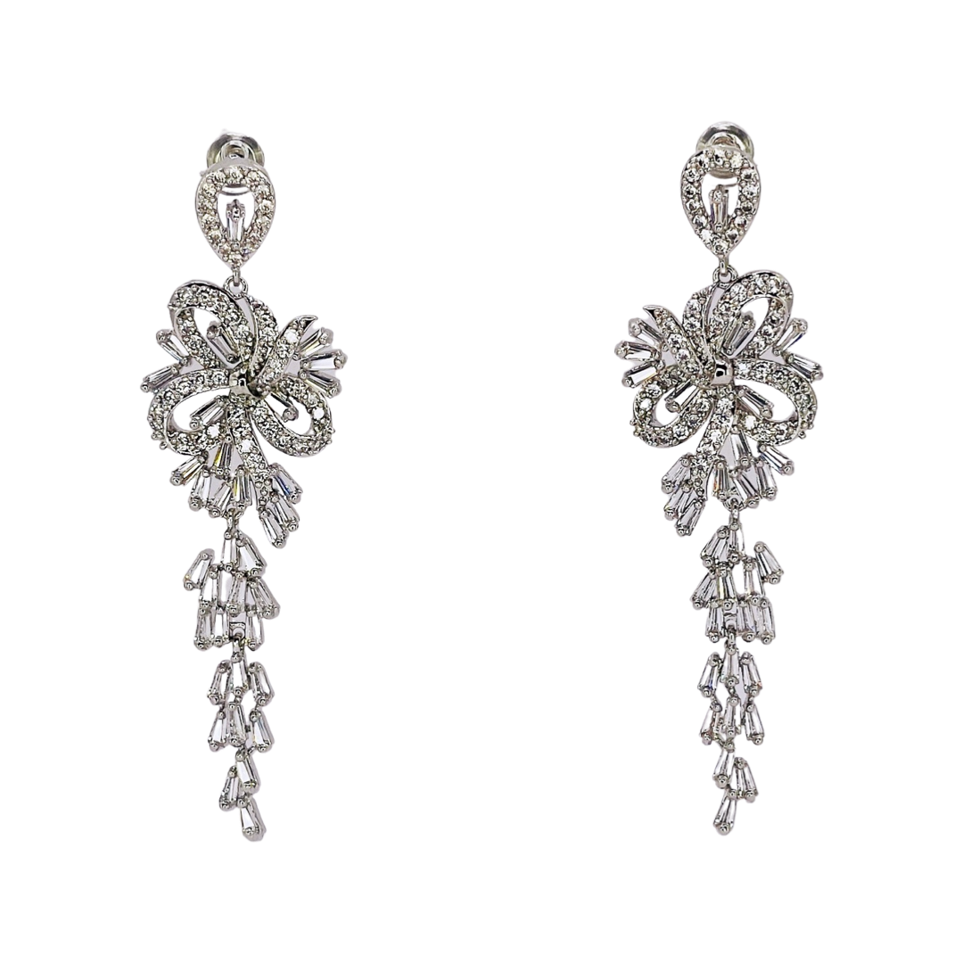 Sparkling Statement Earrings with Dazzling Rhinestones